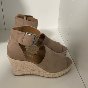 Dolcetta wedges